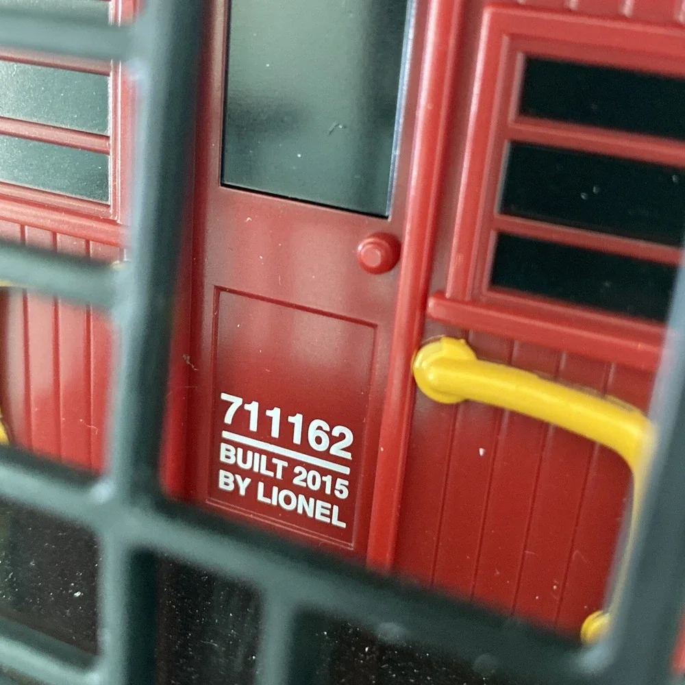 Lionel‎ Red Caboose PRR 477810 BLT 9-42